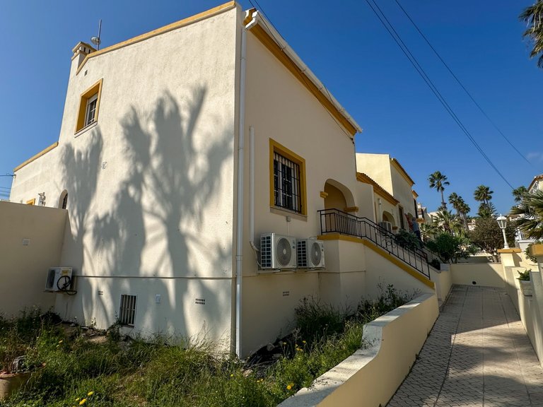 Town House for Sale in Costa Blanca Orihuela Costa, Alicante 6