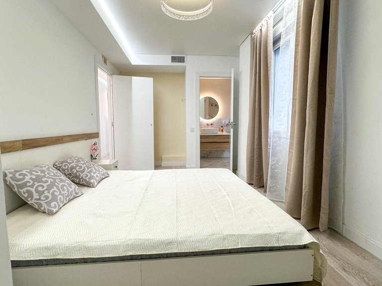 Apartment for Sale in Costa Blanca Torrevieja, Alicante 28