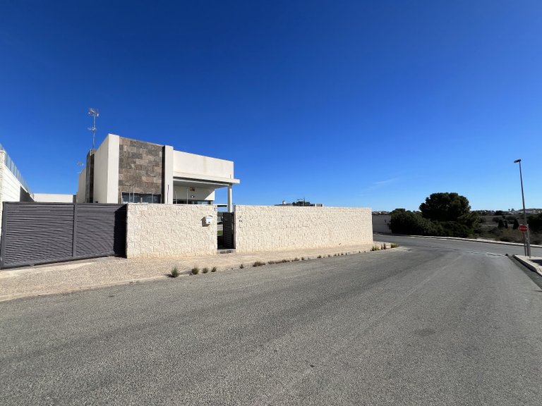 Villa for Sale in Costa Blanca Orihuela Costa, Alicante 36