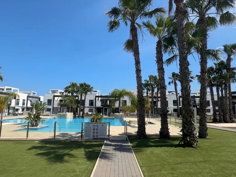 Apartment for Sale in Costa Blanca La Zenia, Alicante 35