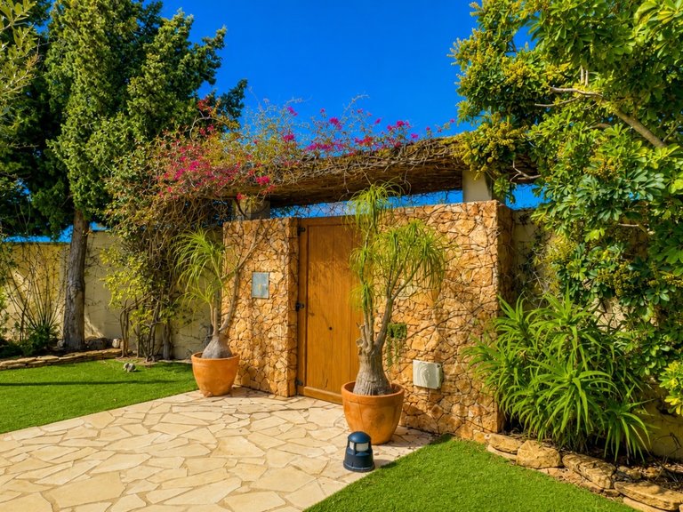 Villa for Sale in Costa Blanca Dehesa De Campoamor, Alicante 2