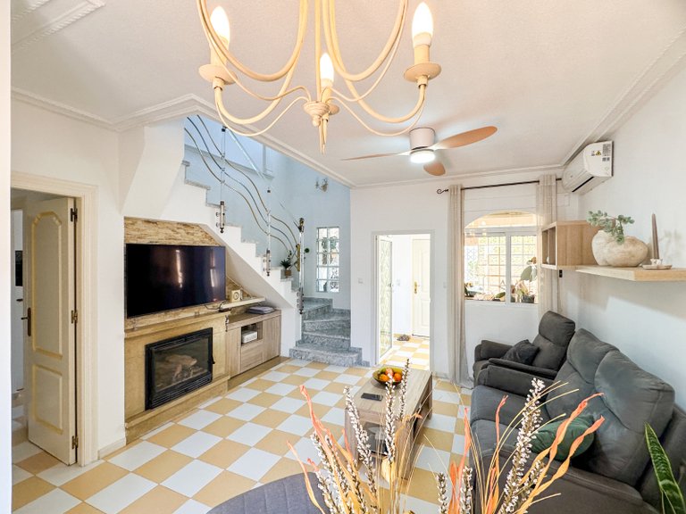 Villa for Sale in Costa Blanca Torrevieja, Alicante 10