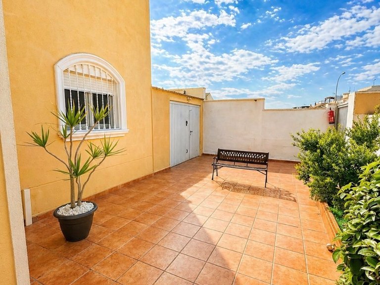 Villa for Sale in Costa Blanca Torrevieja, Alicante 44