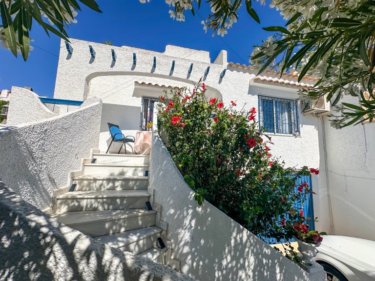 Town House for Sale in Costa Blanca Torrevieja, Alicante 1