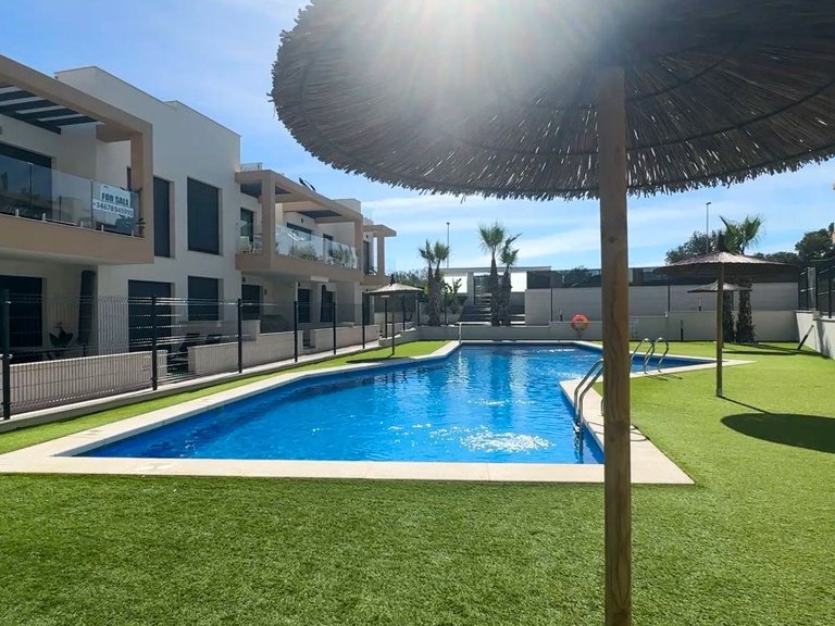 Apartment for Sale in Costa Blanca Orihuela Costa, Alicante 1