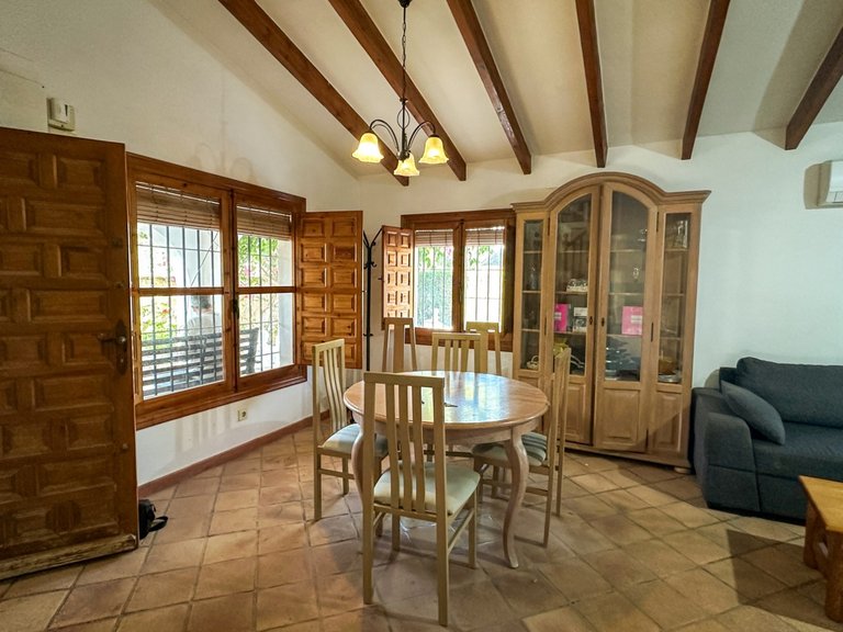 Villa for Sale in Cabo Roig, Alicante 11