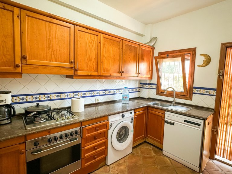 Villa for Sale in Cabo Roig, Alicante 12