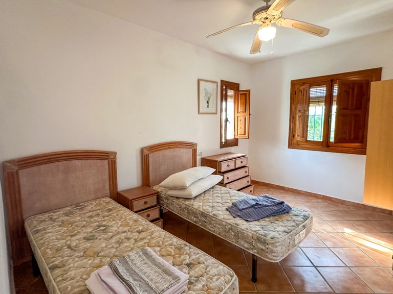 Villa for Sale in Cabo Roig, Alicante 30