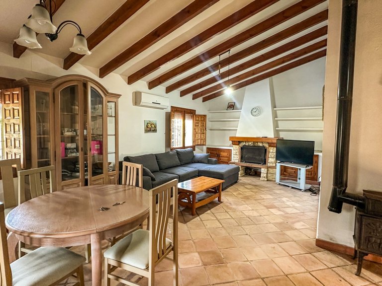 Villa for Sale in Cabo Roig, Alicante 9