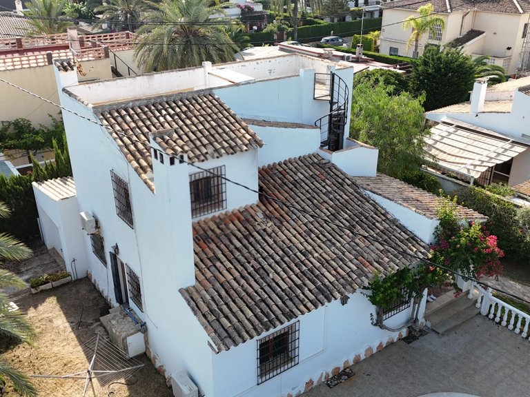 Villa for Sale in Cabo Roig, Alicante 2