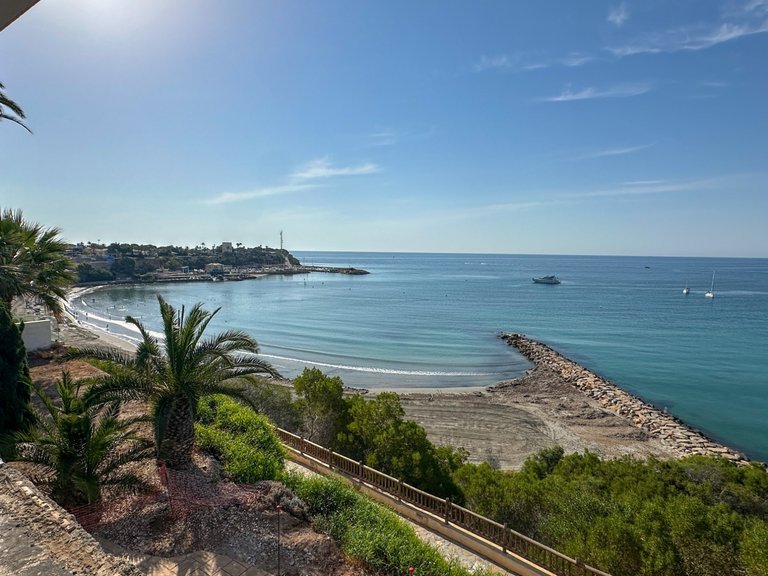 Villa for Sale in Costa Blanca Cabo Roig, Alicante 3