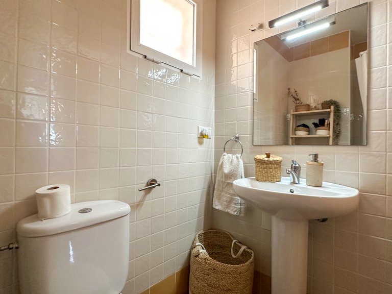 Apartment for Sale in Guardamar Del Segura, Alicante 24