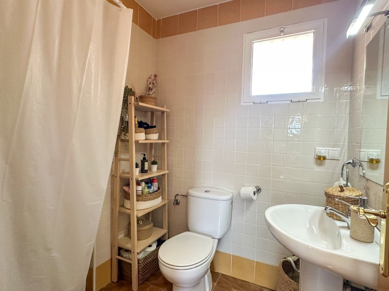 Apartment for Sale in Guardamar Del Segura, Alicante 23