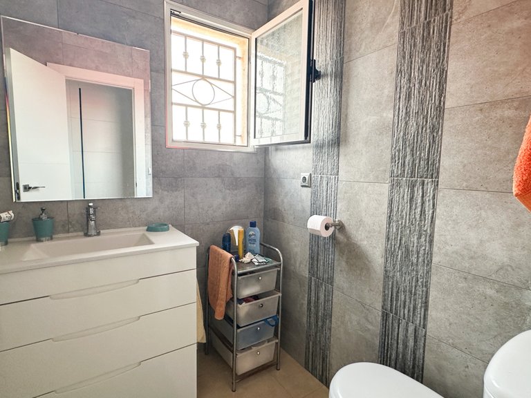 Apartment for Sale in Los Altos, Alicante 12