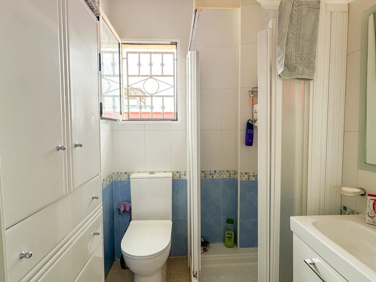 Apartment for Sale in Los Altos, Alicante 24