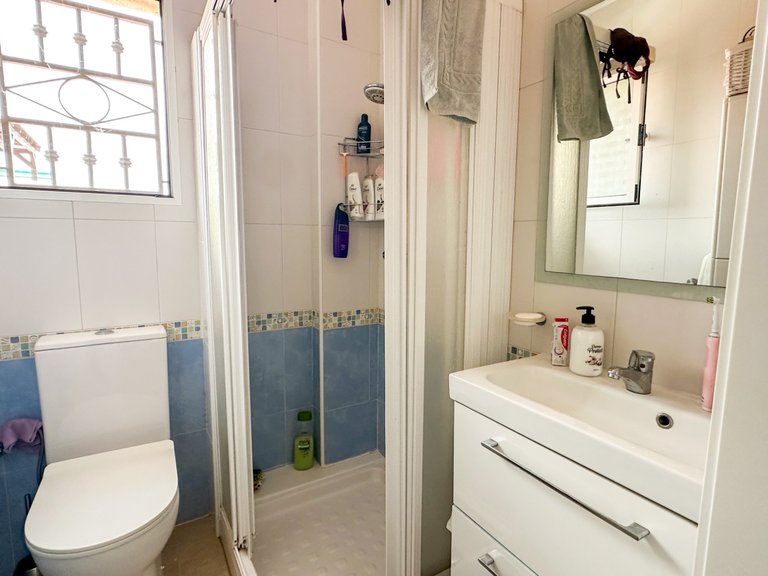 Apartment for Sale in Los Altos, Alicante 42