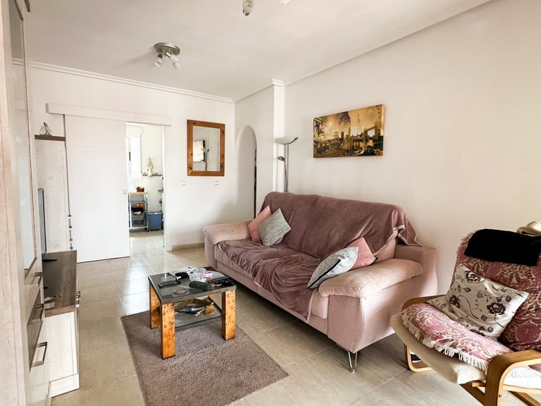 Apartment for Sale in Los Altos, Alicante 9