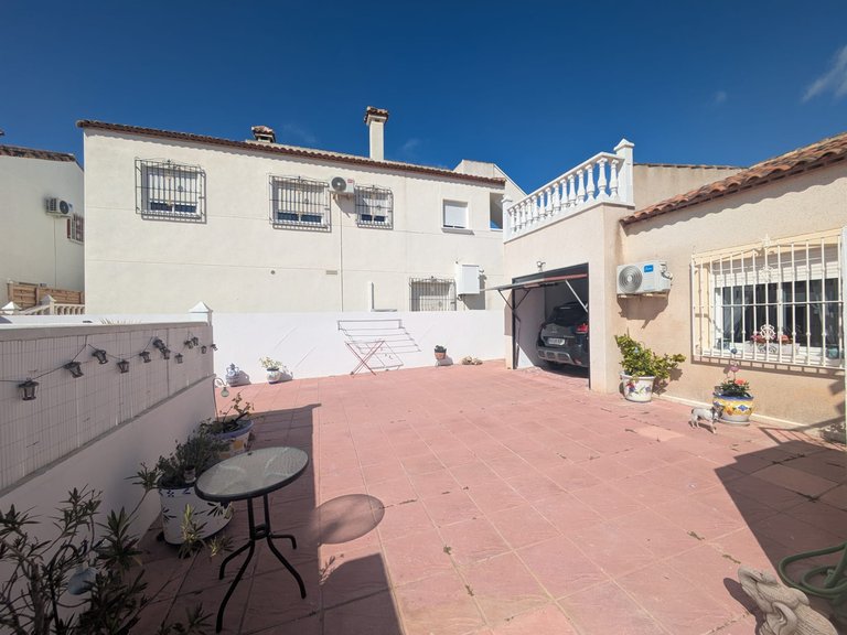 Villa for Sale in San Miguel De Salinas, Alicante 3