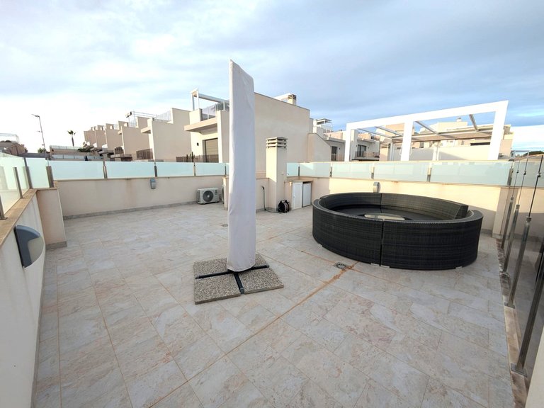Villa for Sale in Villamartin, Alicante 35