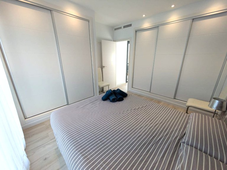 Villa for Sale in Cabo Roig, Alicante 25