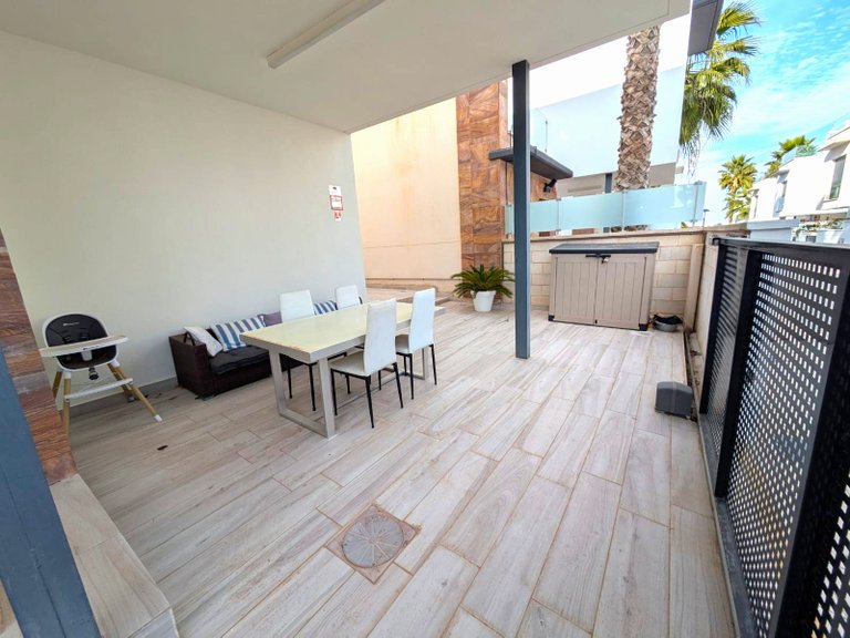 Villa for Sale in Cabo Roig, Alicante 36