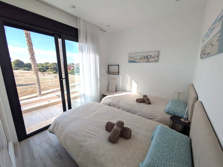 Villa for Sale in Cabo Roig, Alicante 16