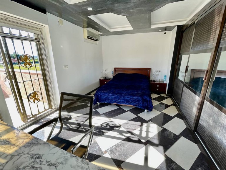 Villa for Sale in Guardamar Del Segura, Alicante 19