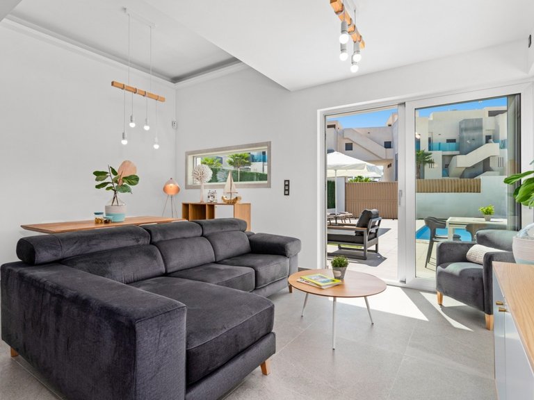 Villa for Sale in Guardamar Del Segura, Alicante 3