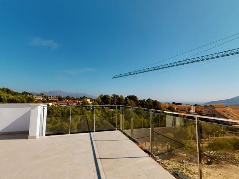 Villa for Sale in La Nucia, Alicante 25