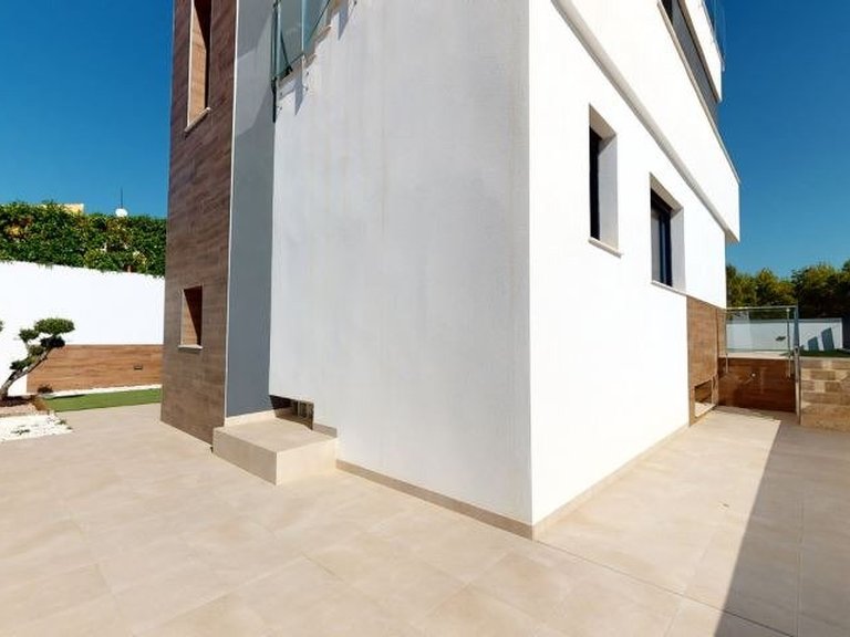 Villa for Sale in La Nucia, Alicante 27