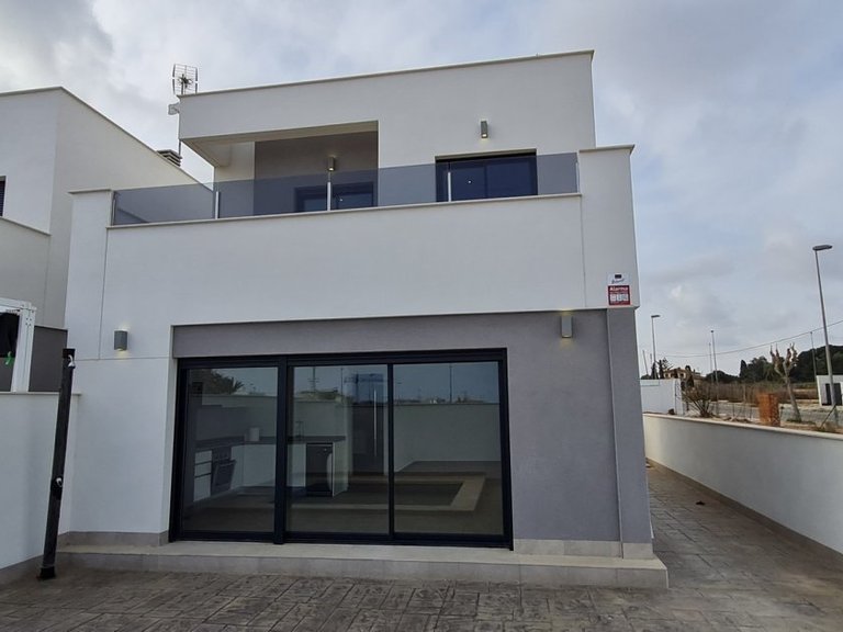 Villa for Sale in Los Dolses, Alicante 2