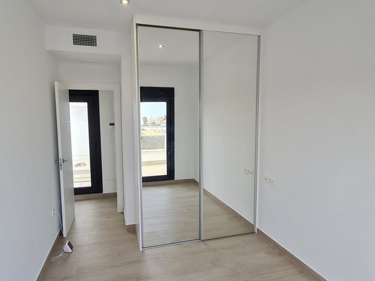 Villa for Sale in Los Dolses, Alicante 9