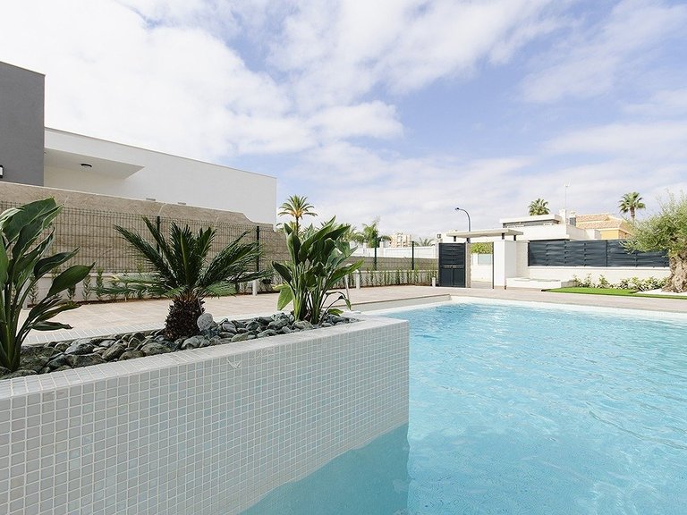 Villa for Sale in Campoamor, Alicante 14