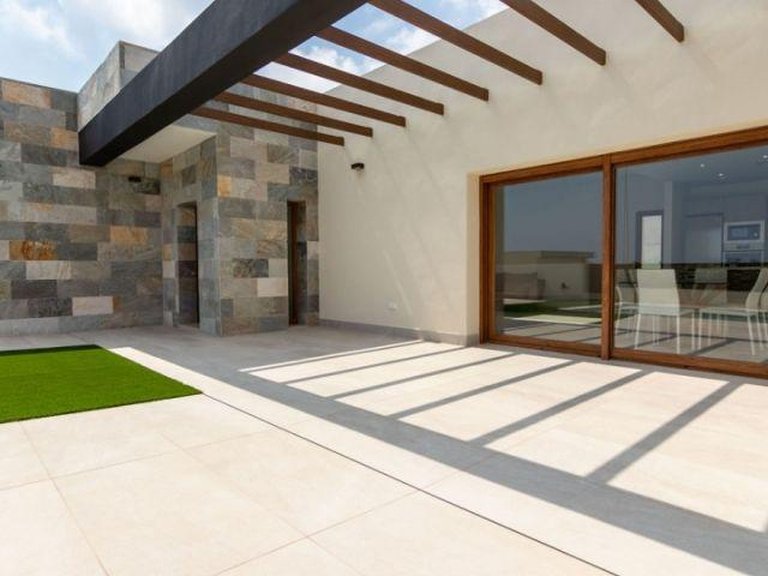Villa for Sale in Torrevieja, Alicante 2
