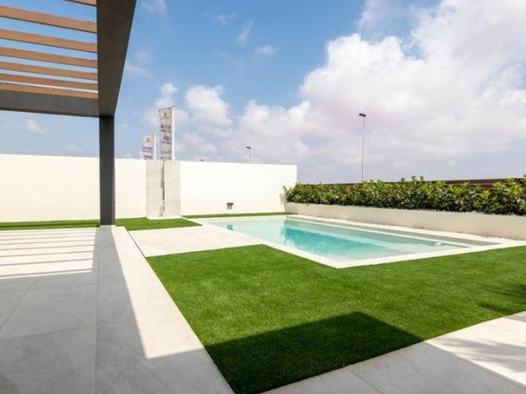 Villa for Sale in Torrevieja, Alicante 4