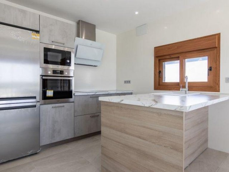 Villa for Sale in Torrevieja, Alicante 16
