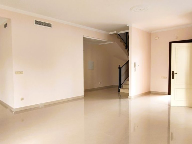 Villa for Sale in Cabo Roig, Alicante 7