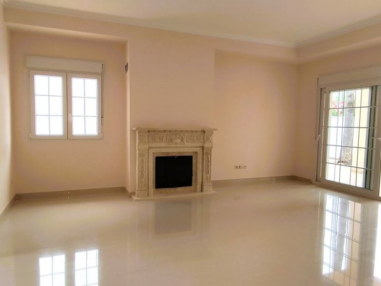 Villa for Sale in Cabo Roig, Alicante 14