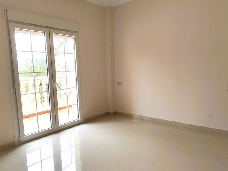 Villa for Sale in Cabo Roig, Alicante 16