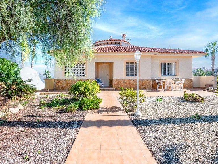 Villa for Sale in Algorfa, Alicante 9