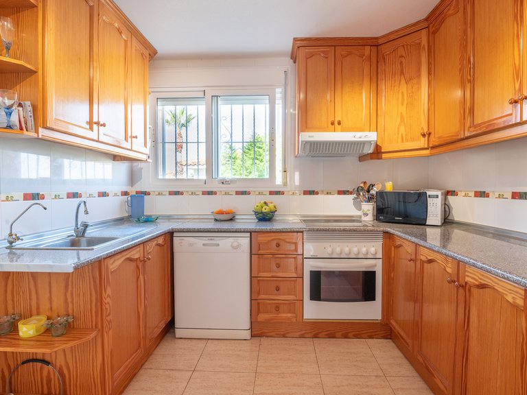 Villa for Sale in Algorfa, Alicante 11