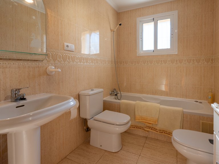 Villa for Sale in Algorfa, Alicante 12
