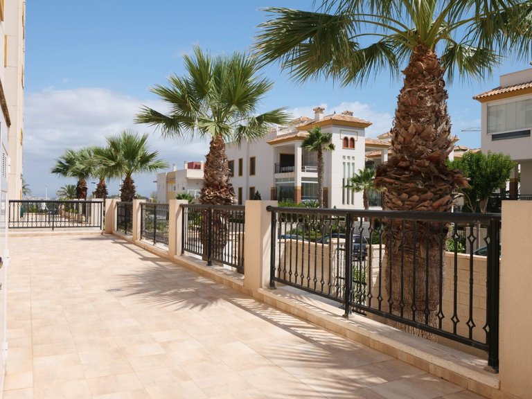 Apartment for Sale in Guardamar Del Segura, Alicante 3