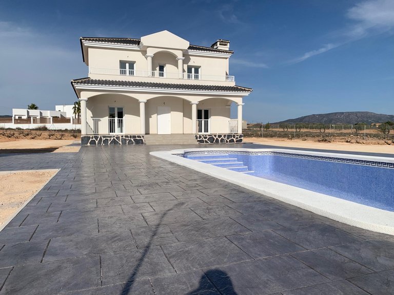 Villa for Sale in Pinoso, Alicante 6