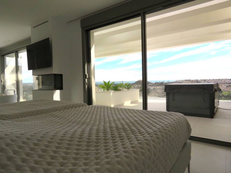 Villa for Sale in Ciudad Quesada, Alicante 9