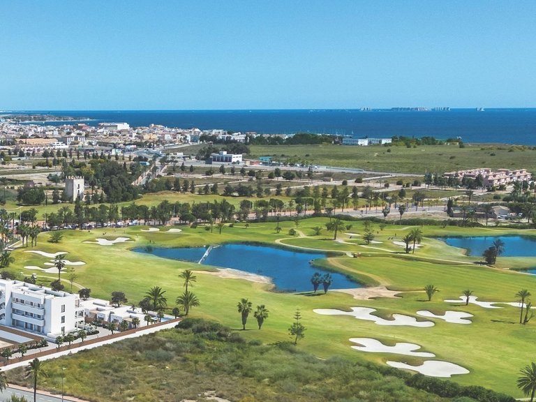 Villa for Sale in Los Alcazares, Murcia 2