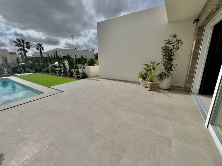 Villa for Sale in Algorfa, Alicante 25