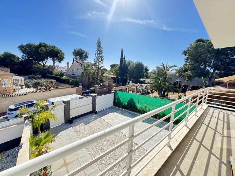Villa for Sale in Los Balcones, Alicante 17