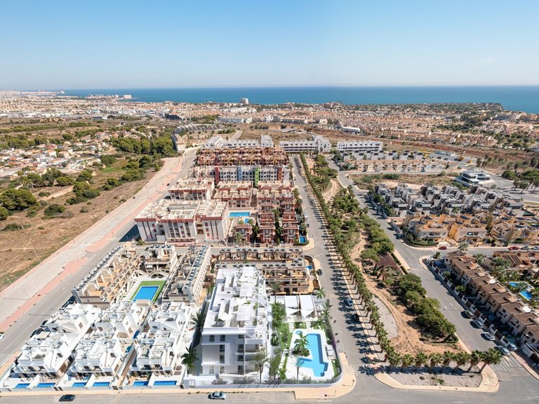 Apartment for Sale in Cabo Roig, Alicante 21