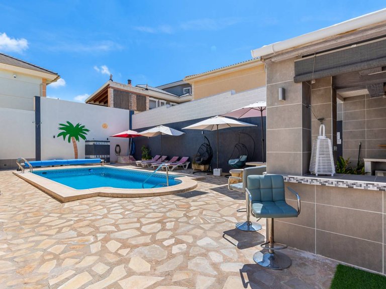 Villa for Sale in Benijofar, Alicante 49